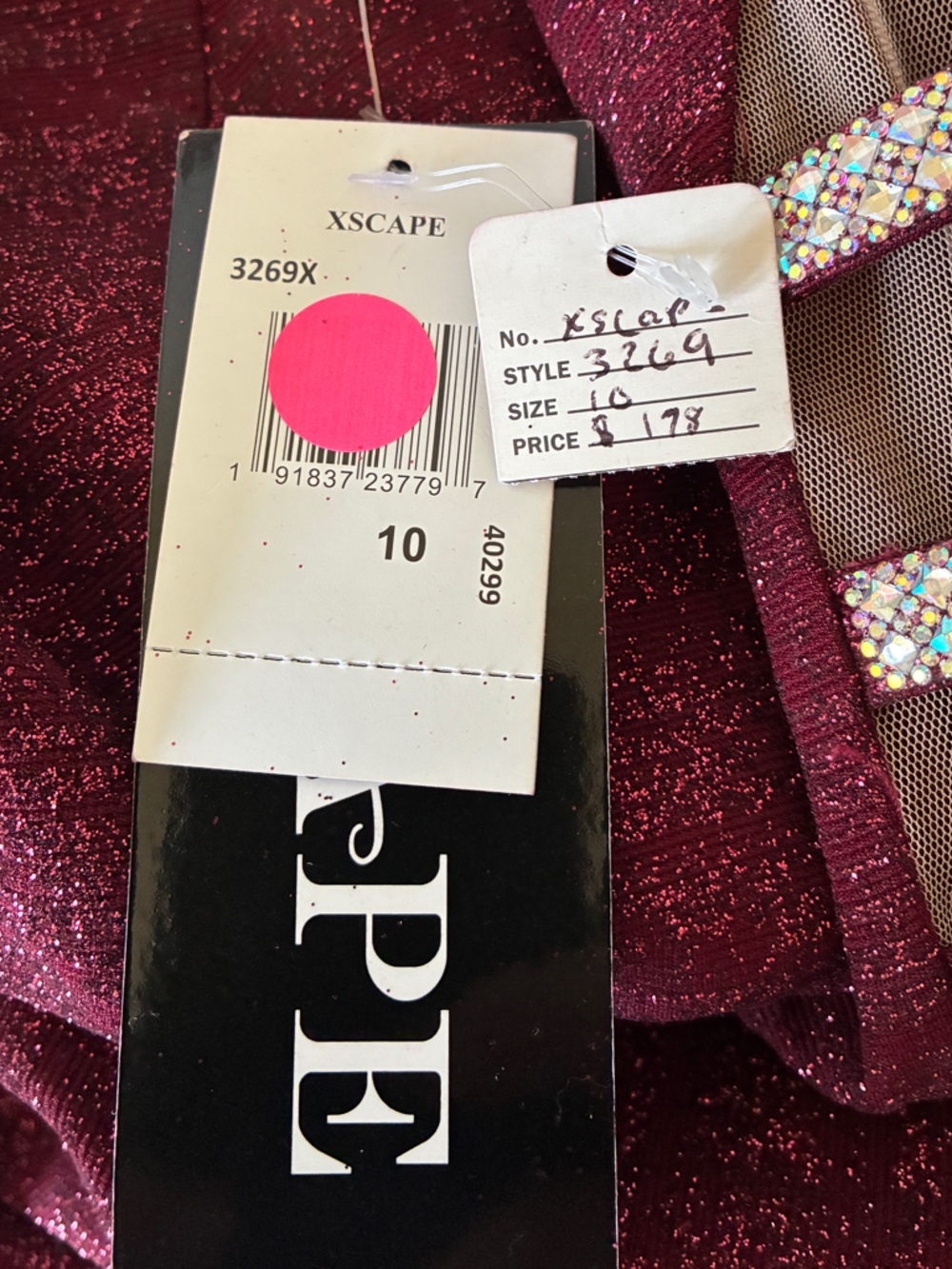 NWT Xscape Shimmery Glitter Burgundy Wine Halter Mini Party Dress - Size 10 - Picture 9 of 9